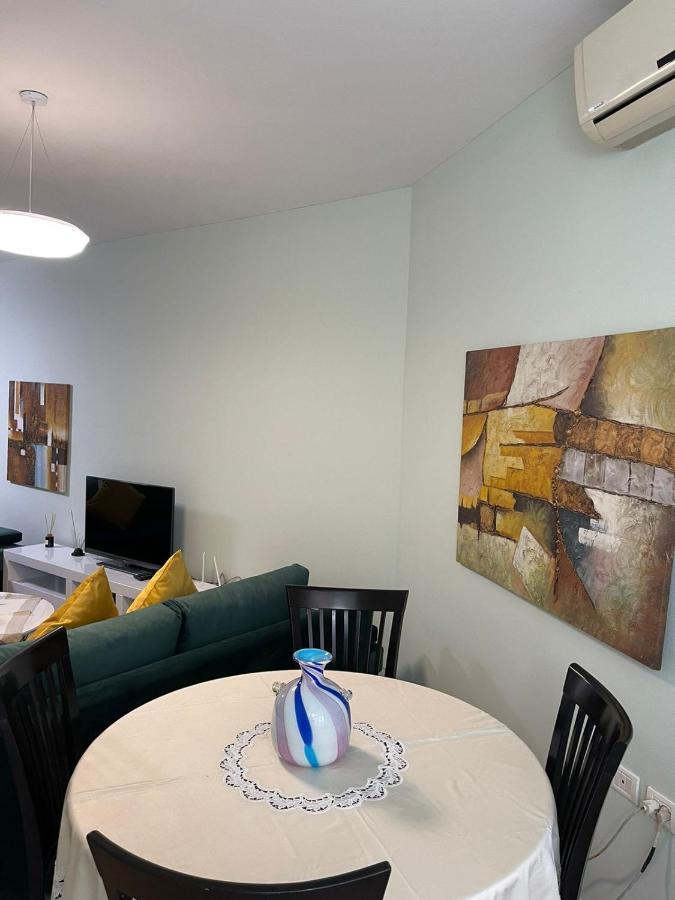New Apartment In Center Of Tirana Esterno foto