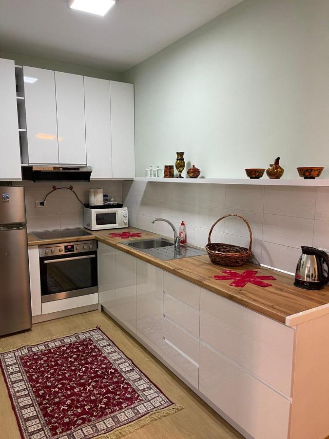 New Apartment In Center Of Tirana Esterno foto